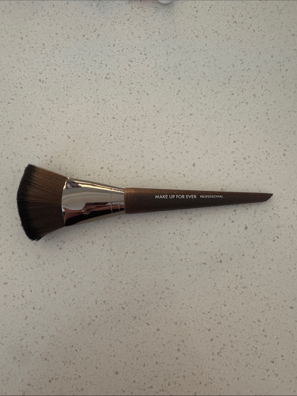 Make Up For Ever 109 Teardrop Foundation Brush